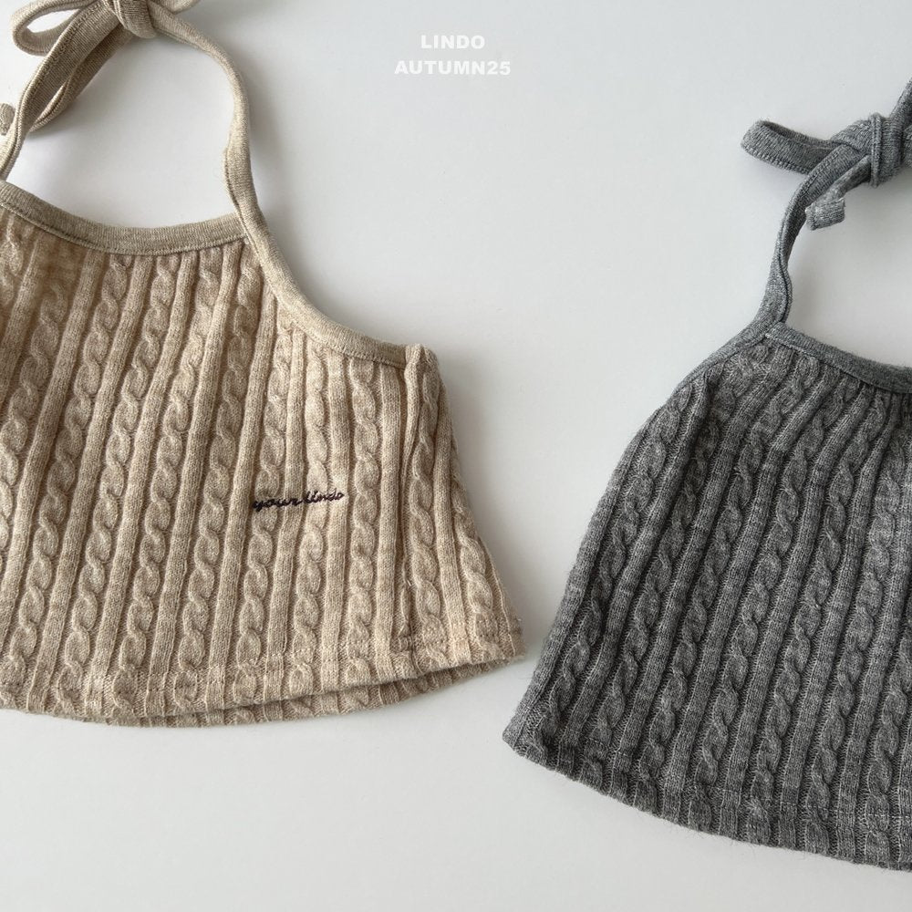 🇰🇷 Bordure Knit Vest