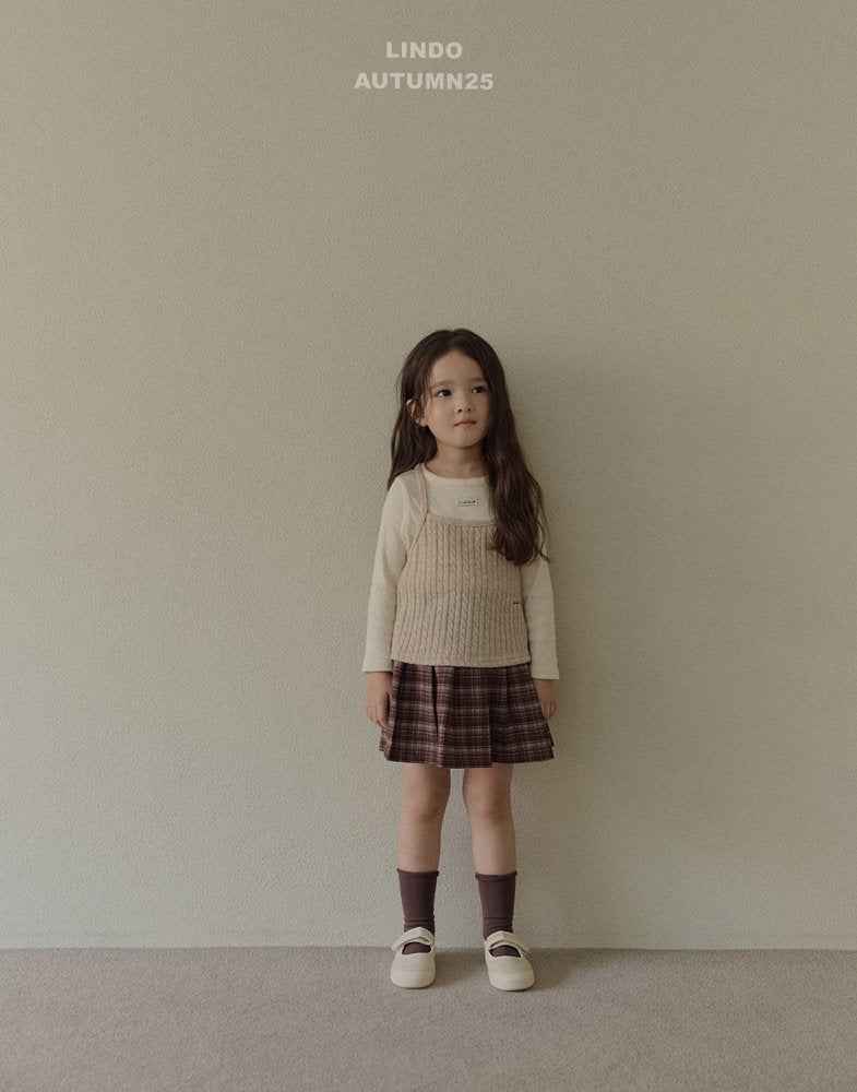 🇰🇷 Bordure Knit Vest